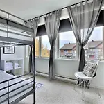4 Storey Ski Inout Mountain Home In Tremblant