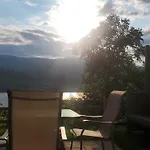 Beautiful Suite With Superb Mountain View.