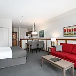 La Tour Des Voyageurs Les Suites Tremblant