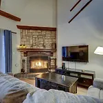 Les Manoirs Wpool & Hot Tub Near Village 120-8