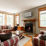 Serenity Peaks Lodge By Instantsuites-Labete Golf