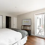 The Outlook Over Lac -Tremblant By Instant Suites