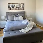 Mountain View Fully Renovated 6-8 People Condo