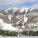 Cozy Chalet In The Mont Tremblant Ski Village
