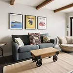 Luxury Condominium With Rustic Minimalist Style