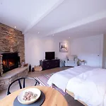 Amazing Lakemountain View 5Min To Tremblant431