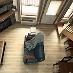 La Petite Saisonniere