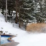 Hilton Grand Vacations Club Tremblant Canada