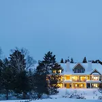 Hilton Grand Vacations Club Tremblant Canada