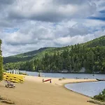 Tremblant Village Retreat!Steps To Hill & Trails