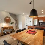 2-Level Home - Tremblant Mountain View - Fireplace