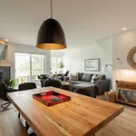 2-Level Home - Tremblant Mountain View - Fireplace