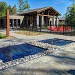 Verbier A - Mont-Tremblant Pool Spa And Gym