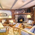 Auberge Le Lupin-Self Check-In