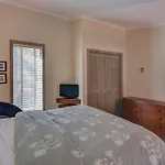 Charming Tremblant 1 Bedroom With Pool And Hot Tub