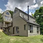 Modern Chalet In The Mont Tremblant Ski Village