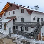 Hotel Du Lac By Rendez-Vous Mont-Tremblant