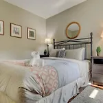 Charming Condo In The Mont Tremblant Ski Village