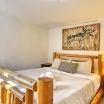 La Chouette Ski Out Condo On The Voyageur Trail