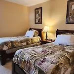 L\'Aiglon - Nature Golf And Relaxation In Mont-Tremblant