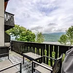 Modern Chalet Breathtaking Views Of Lac Tremblant