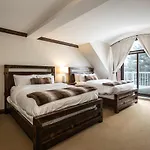 Luxury 3 Bdr On The Village - Bondurant 95-15