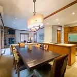 Stunning 3Bdr With Private Sauna - Plateau 202-5