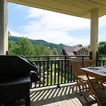 Les Eaux 227-3 Large 3 Bdr With Mountain View
