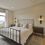 Altitude 170-8 Ultimate Luxury