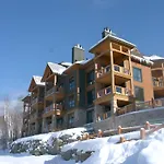 Luxurious Equinoxe Ski-In/Ski-Out