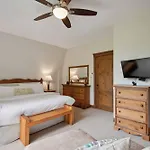 Tremblant Prestige - Manoir 118-10