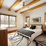 Grand Foret Villa Luxurious Chalet With Hot Tub And Outdoor Firepit