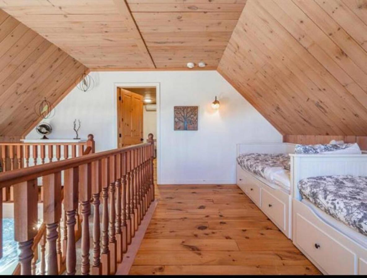 The Golf & Mountain View Retreat By Instant Holiday home