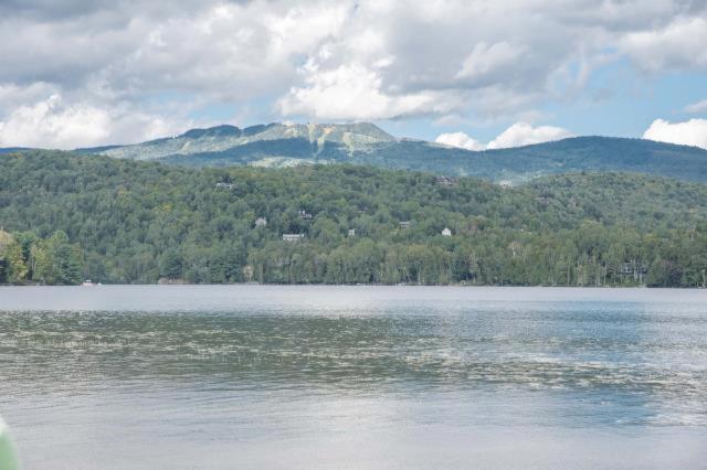 5min To Resort, Private Beach, New 1000mb Internet, 3 Queen Beds, Chalet Mont-Tremblant