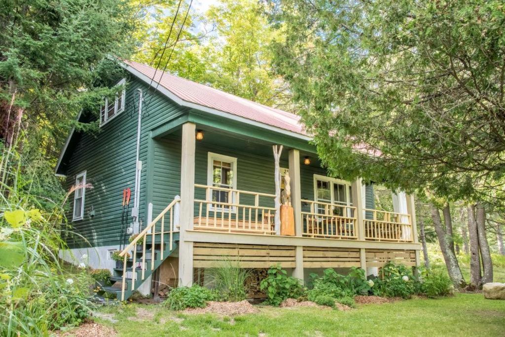 5min To Resort, Private Beach, New 1000mb Internet, 3 Queen Beds, Chalet