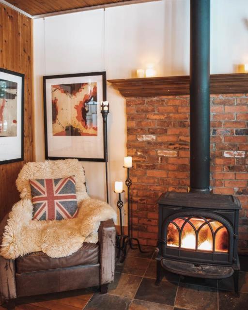 5min To Resort, Private Beach, New 1000mb Internet, 3 Queen Beds, * Mont-Tremblant