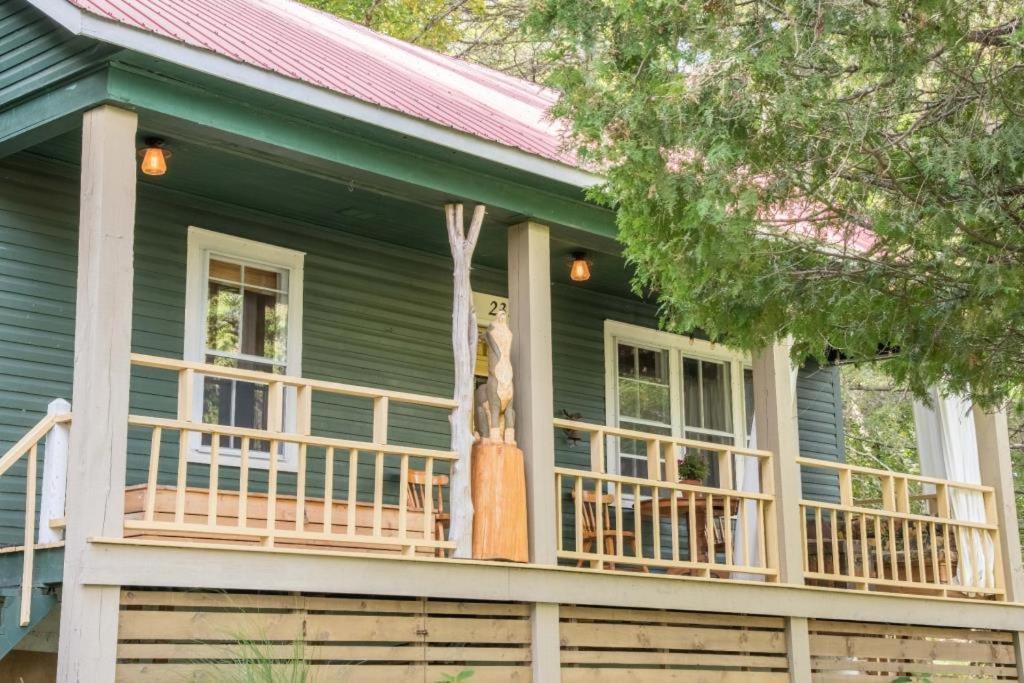 5min To Resort, Private Beach, New 1000mb Internet, 3 Queen Beds, Chalet *