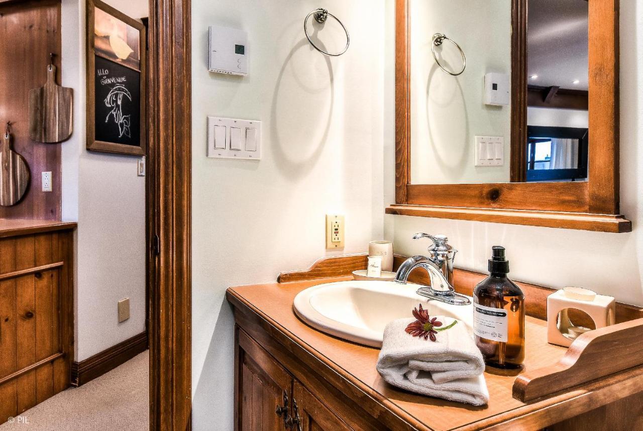 Holiday home Le Plateau Inout W 3bdrs W Pool Access Mont-Tremblant