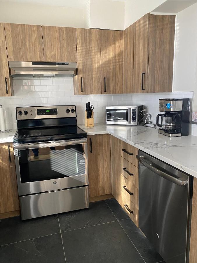 Mountain View Fully Renovated 6-8 People Apartment