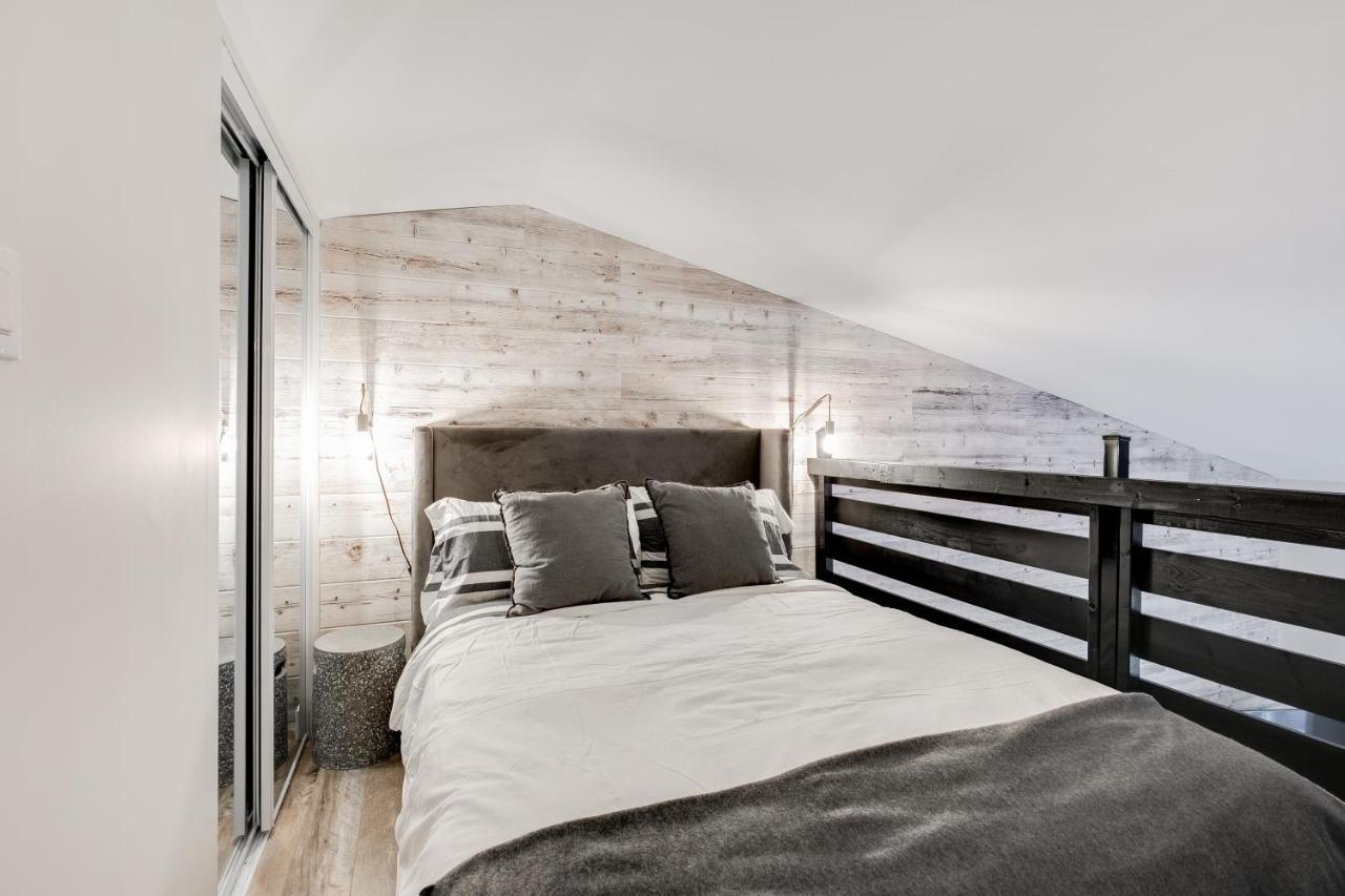 Charming Redesigned Condo-10 Minutes From Mountain Mont-Tremblant
