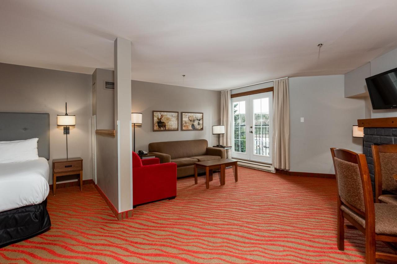 Hotel La Tour Des Voyageurs Ii 3*