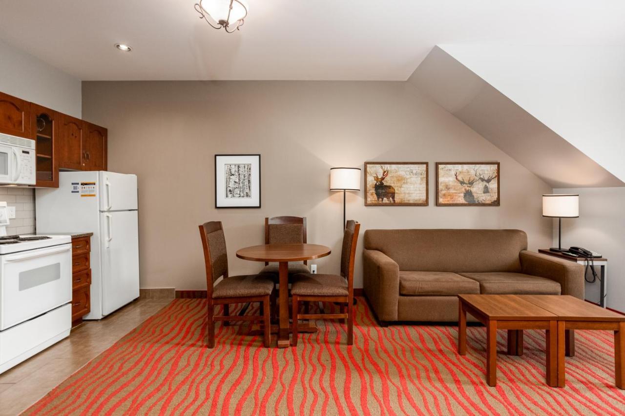 Hotel La Tour Des Voyageurs Ii 3*