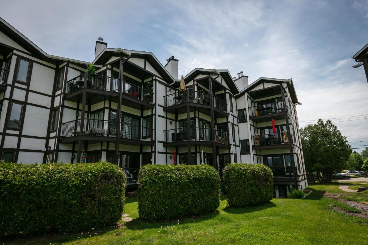 Escapade Pinoteau Tremblant Getaway Apartment Mont-Tremblant