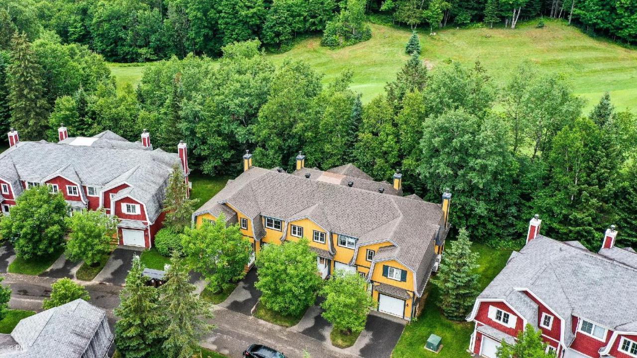 Holiday home Townhouse With Free Shuttle To Tremblant