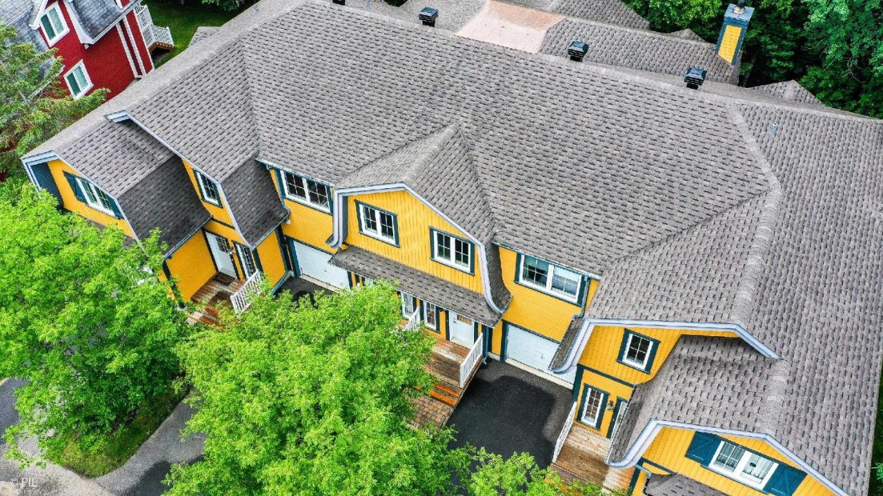 Townhouse With Free Shuttle To Tremblant * Mont-Tremblant