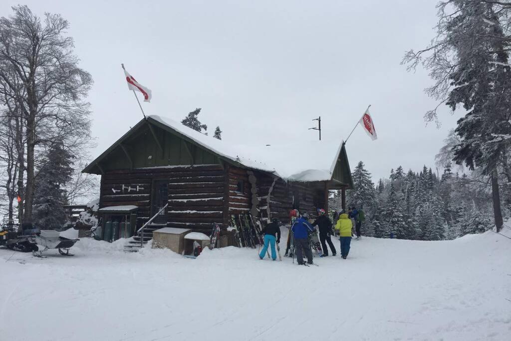 The Mountainside By Escapades Tremblant Apartment Mont-Tremblant