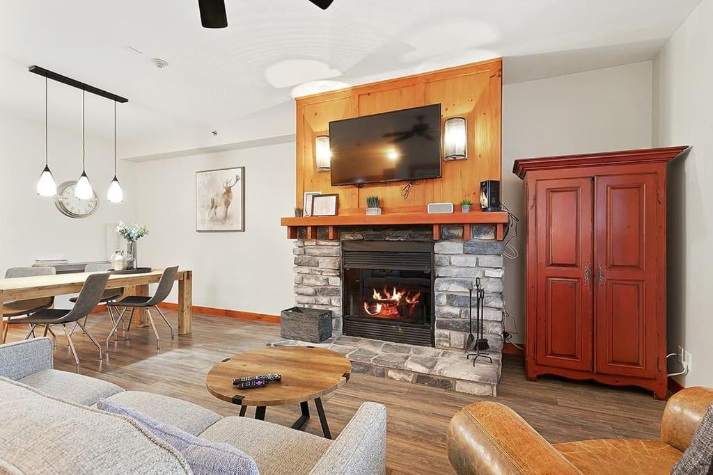 Apartment Les Eaux 225-1 By Escapades Tremblant Mont-Tremblant