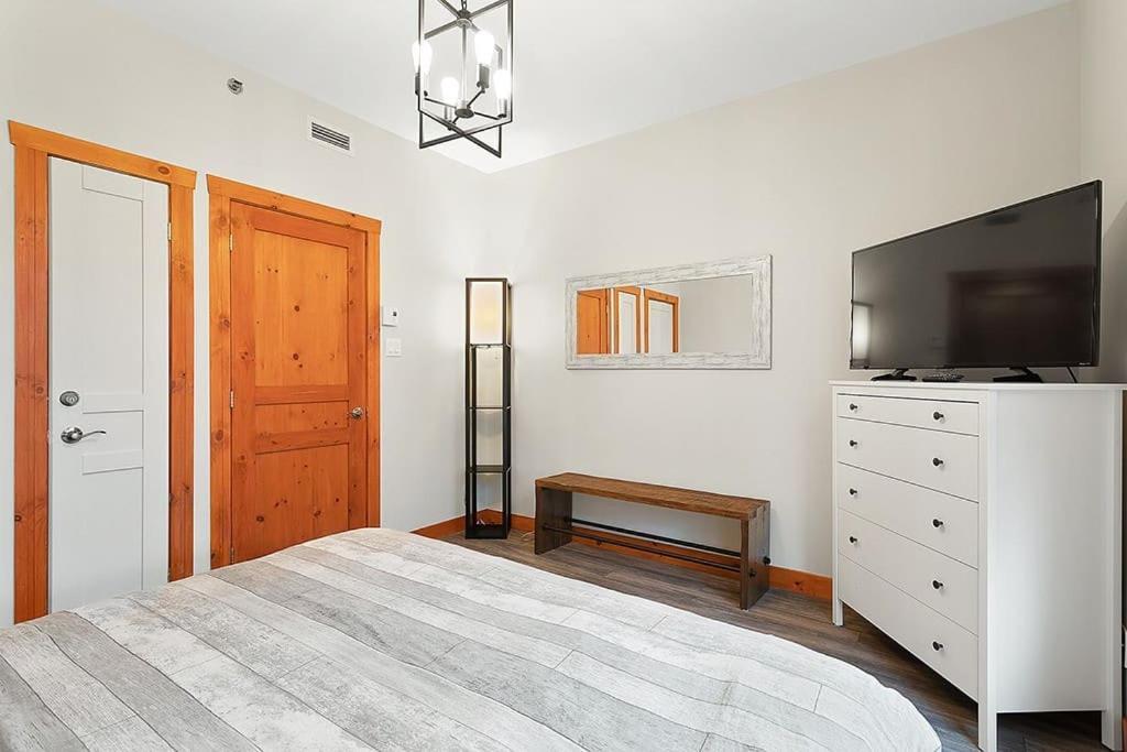 Les Eaux 225-1 By Escapades Tremblant *