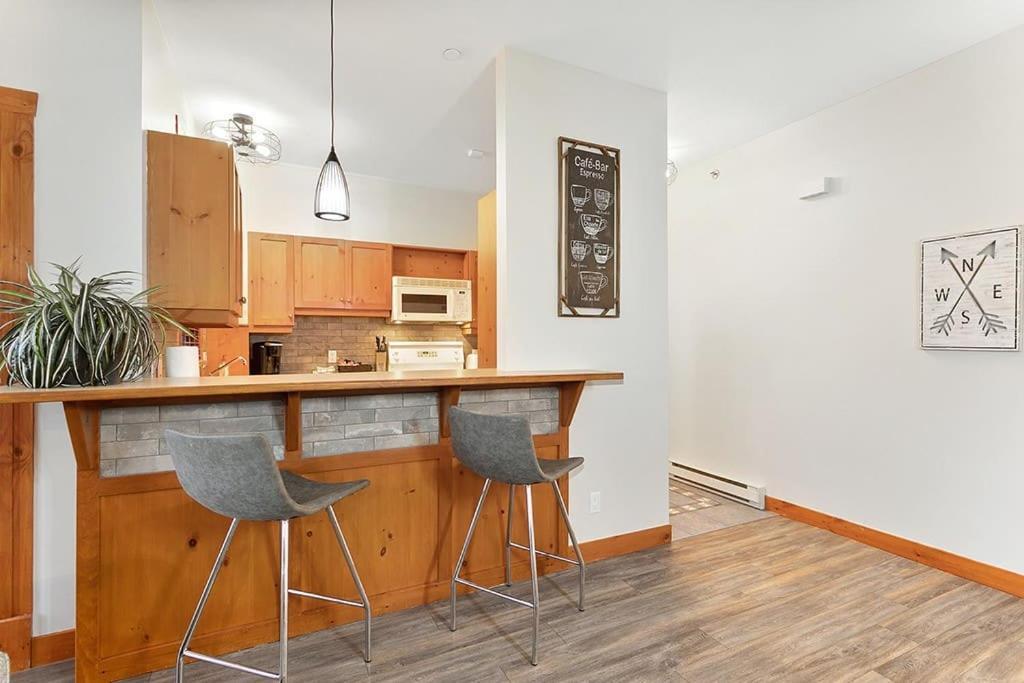 Les Eaux 225-1 By Escapades Tremblant Mont-Tremblant