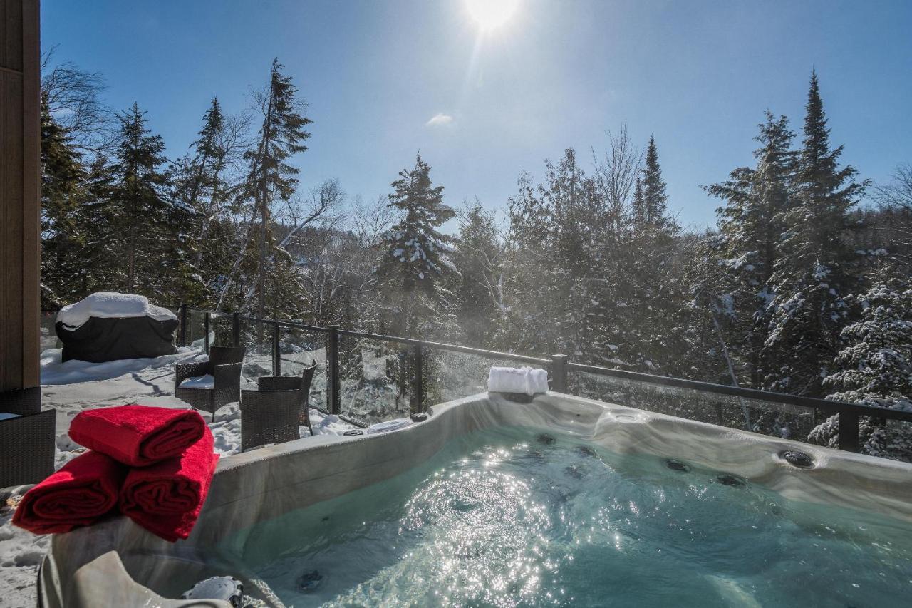 Chalet Luxurious Tremblant 4 Bdrs W Hot Tub B85